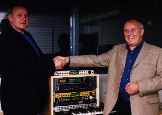 Tom Misner (SAE, left) and Dave Caulfield (E-mu/ Ensoniq)